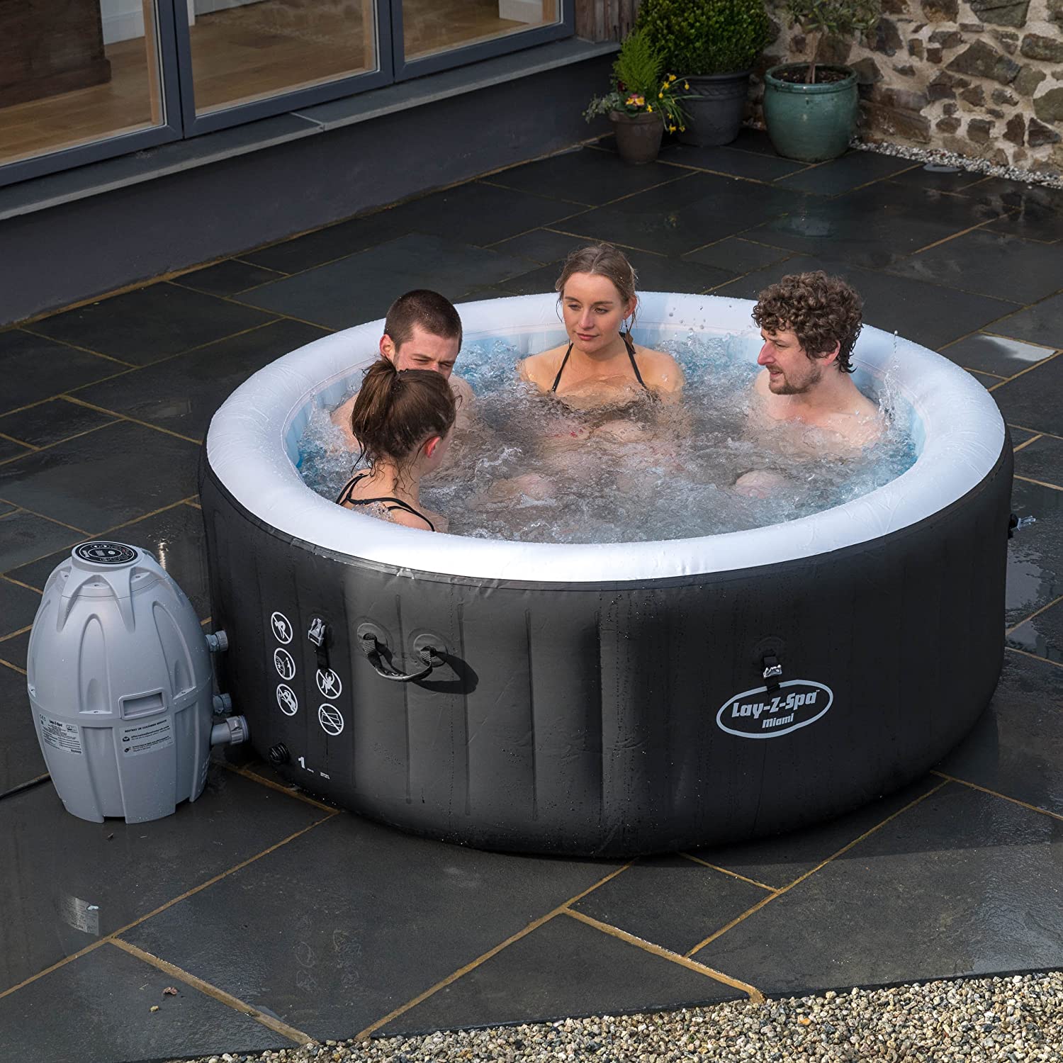 Jacuzzi inflable a motor para exteriores